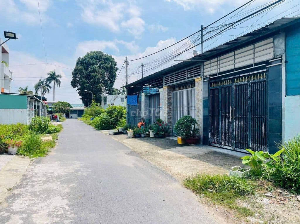 CON GÂY NỢ BÁN GẤP LÔ GÓC 2 MẶT TIỀN 343M2 GIÁ 650TR TÂN THÔNG HỘI - Ảnh 3