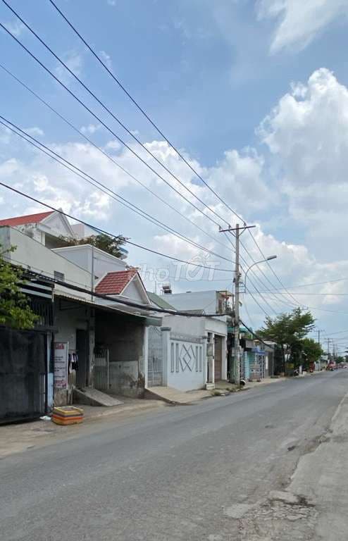 Bán nhà 2 tầng đào tông Nguyên đường xe hơi dân trí cao
