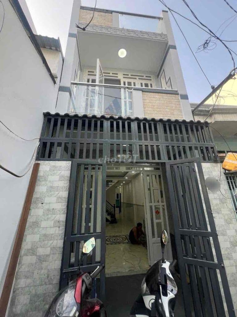 Bán nhà mới 2 tầng, 4 PN - Bùi Minh Trực P5. Q8