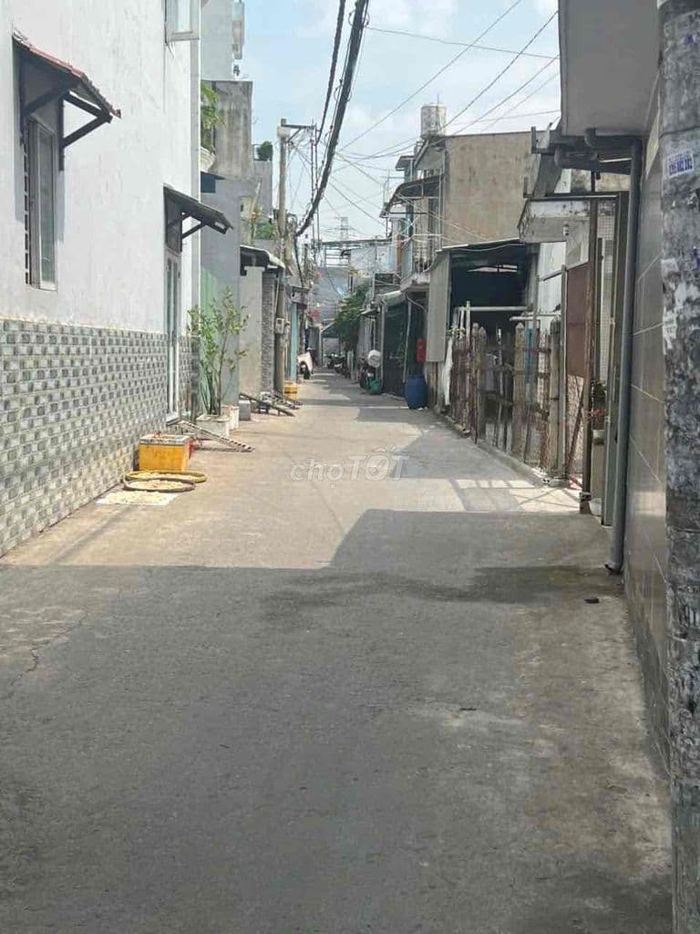 Bán nhà đường Nguyễn văn Quá gần chợ cầu gò vấp diện tích 3 x17 cấp 4 - Ảnh 2