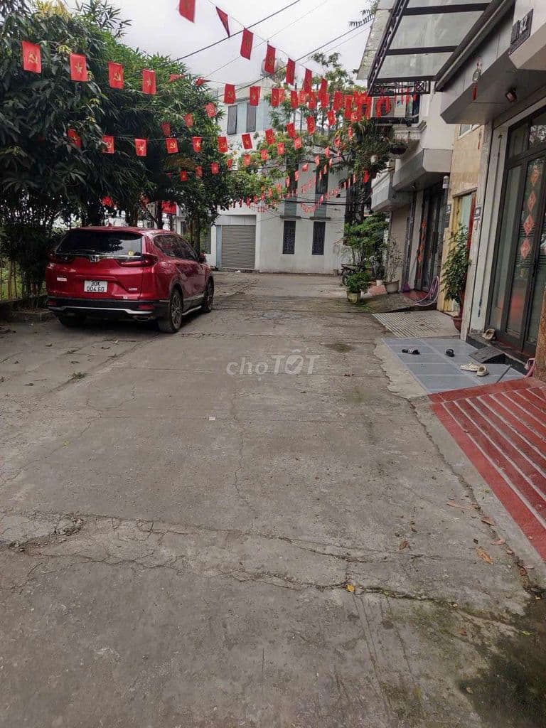 CC.Bán đất tặng nhà.40m.10tỉ.3.không qua mô giới