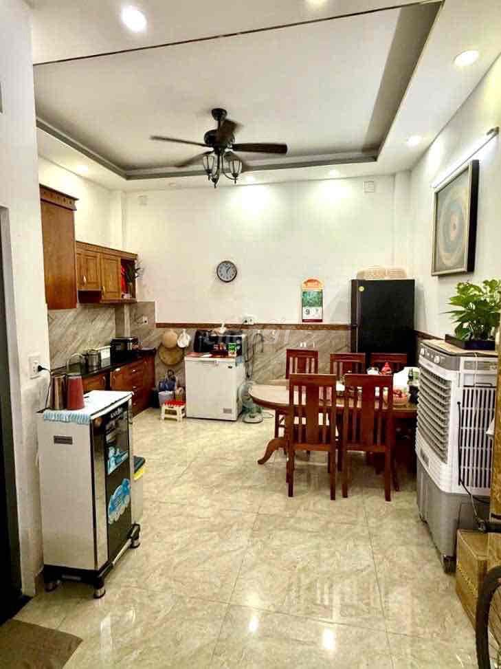 4.5 X 17M - GẦN CHỢ TÂN BÌNH - 3 TẦNG - NỞ HẬU - NHÀ MỚI VÀO Ở NGAY - Ảnh 2