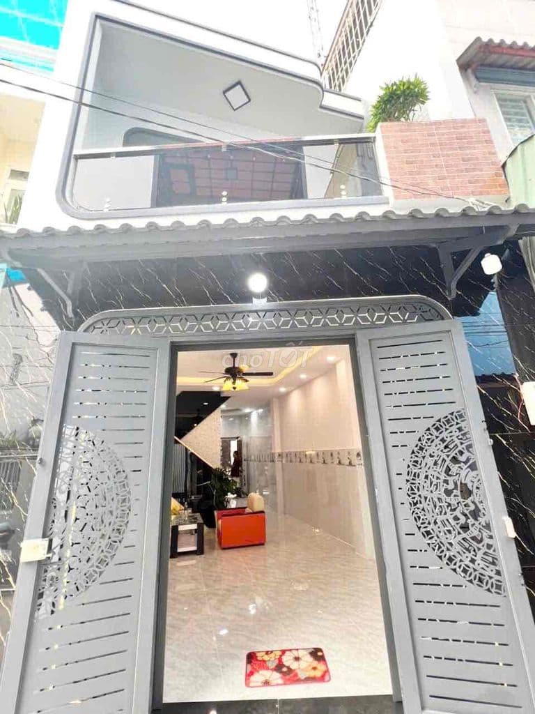 Nhà đẹp đường Bà Hom P13 Q6 gần Chợ Phú Lâm