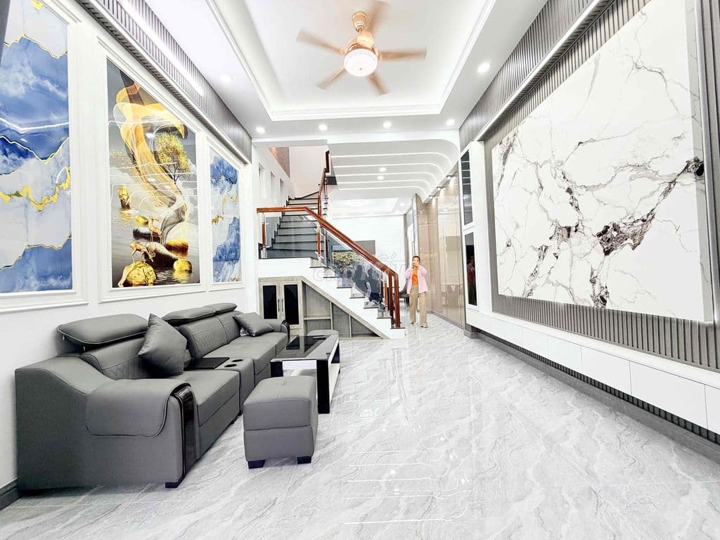 NHÀ HẺM NHỰA XE HƠI ĐƯỜNG LÂM THỊ HỐ NHỈNH 4 tỷ 5 - Ảnh 3