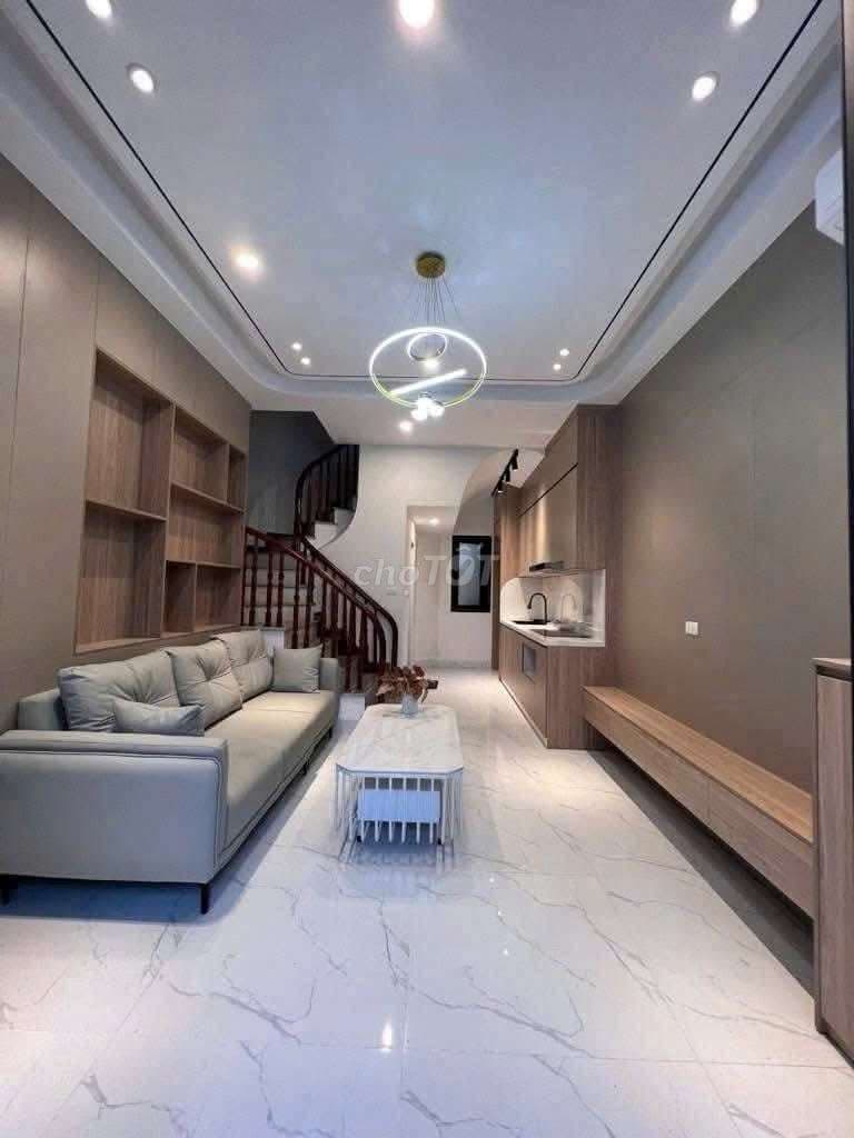6 TỶ TỔ 8 KIẾN HƯNG GẦN VĂN QUÁN XA LA NHÀ ĐẸP CỰC GẦN Ô TÔ