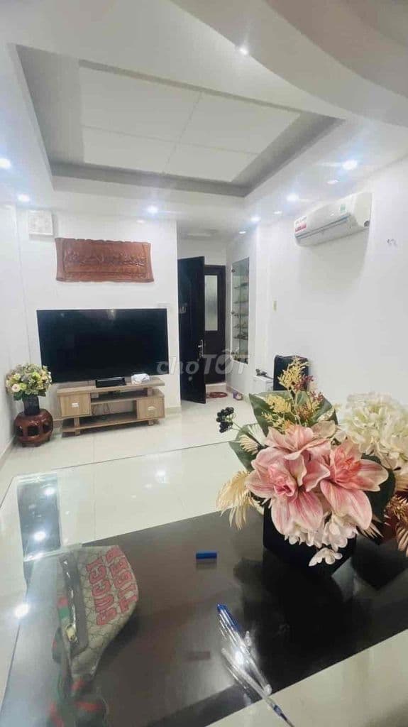 Q1 NGỢP BANK HẠ 5.8 TỶ,43M2, 6 TẦNG NGAY BỘ CÔNG AN 12.2 TỶ - Ảnh 2