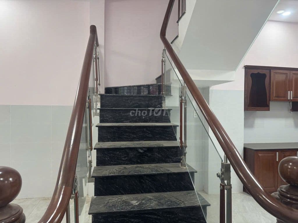 Bán nhà đường 49 hiệp bình, nhà đẹp ở ngay gần gigamall chỉ 6,3 tỷ - Ảnh 2