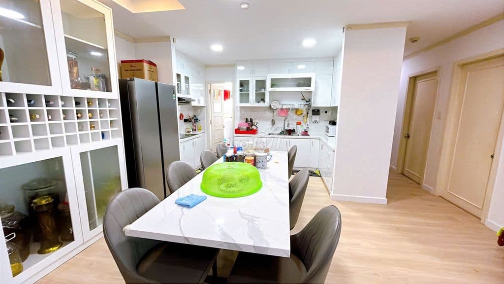 Bán căn hộ PHú Hoàng Anh DT 129m2 - Nhà đã decor toàn bộ, Tặng NT - Ảnh 2