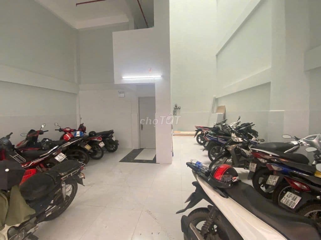 Bán tòa nhà CHDV 6 Tầng - 181m2 HĐT khoán 105tr/tháng siêu tốt - Ảnh 3