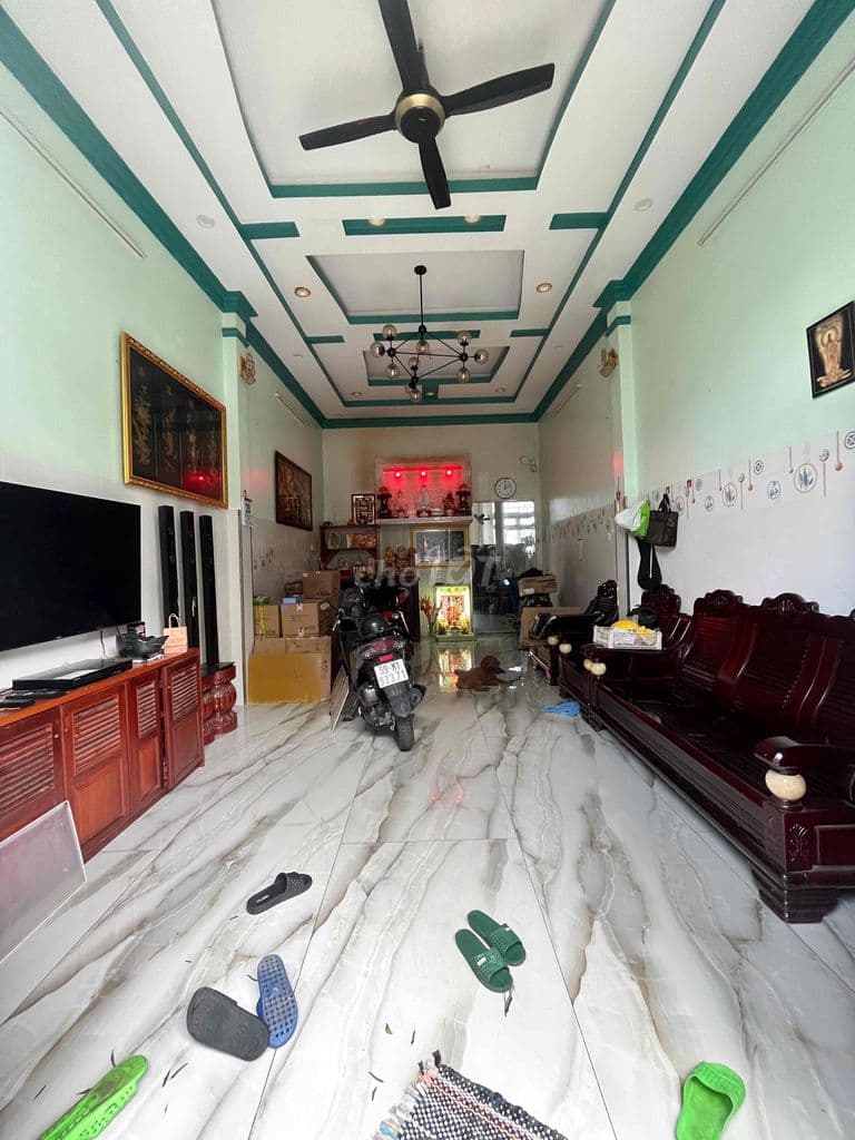 HẠ GIÁ BÁN GẤP nhà mới 3 tầng đường Tô Hiệu