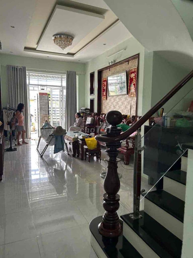 BÁN NHÀ ĐẸP HẺM XE HƠI – KHU PHỐ 7, TT. NHÀ BÈ Nhà 1 trệt 1 lầu, 2Phò - Ảnh 2