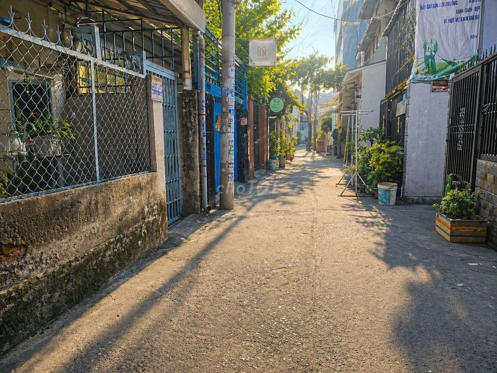 Bán nhà sổ hồng riêng Huỳnh Tấn Phát, Nhà Bè - 60m2, 3PN - Kề Quận 7