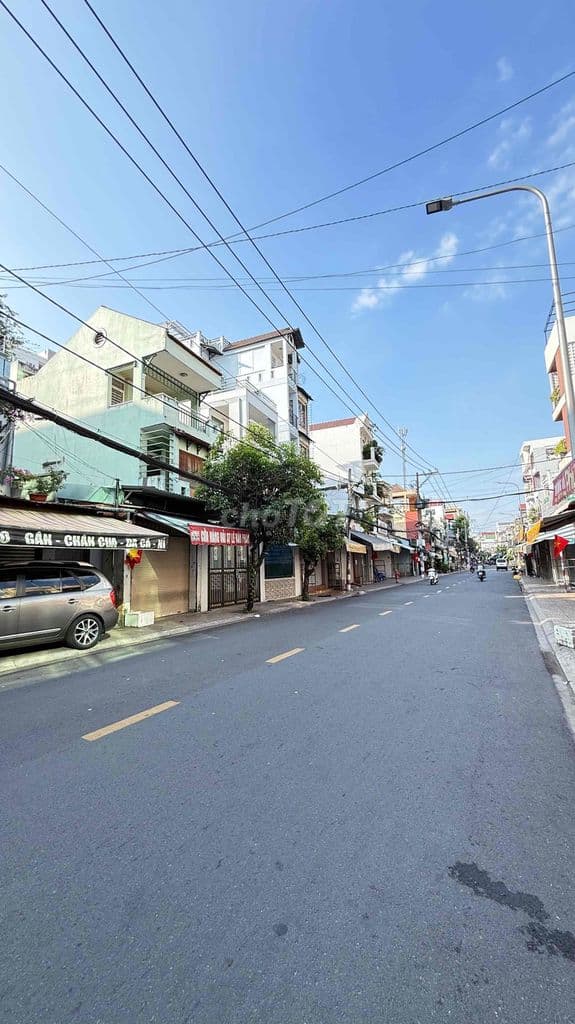 NGAY BÁNH MÌ TUẤN MẬP VIP VƯỜN LÀI 26M2 CHỈ 2 TỶ NHỈNH - Ảnh 3