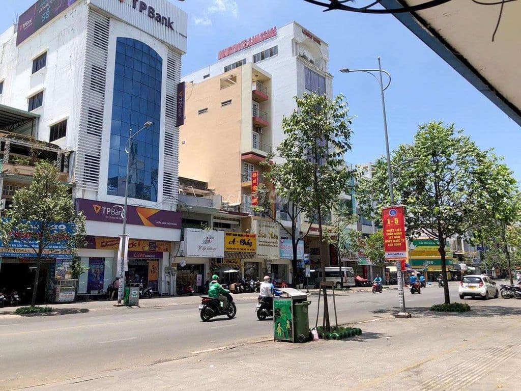 Hiếm Có! Mặt Tiền KD Hậu Giang Q6, DT Vàng 5x20m + Lề. Giá 25 Tỉ