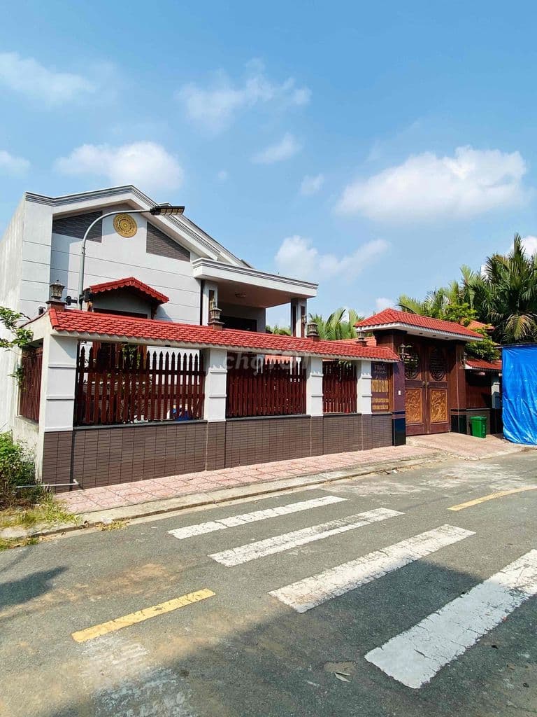 600m2 đất viêw sông , 222m2 đất ở / Giá 15tỷ p long phước