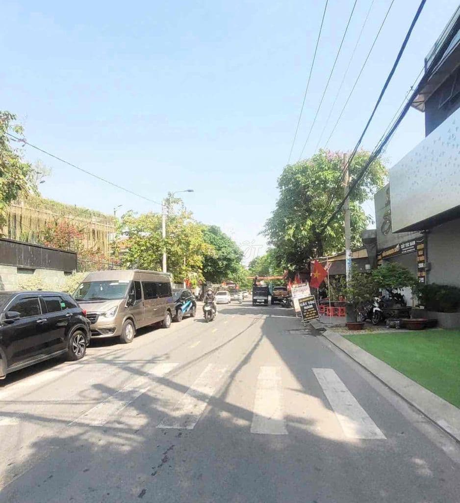 Nhà mt hồ văn long—115m2