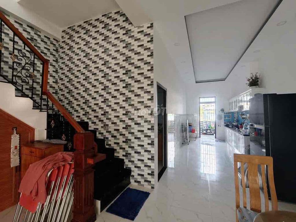 Bán nhà MT đường nhựa,đi ra Nguyễn Văn Linh 5-10p - Ảnh 3