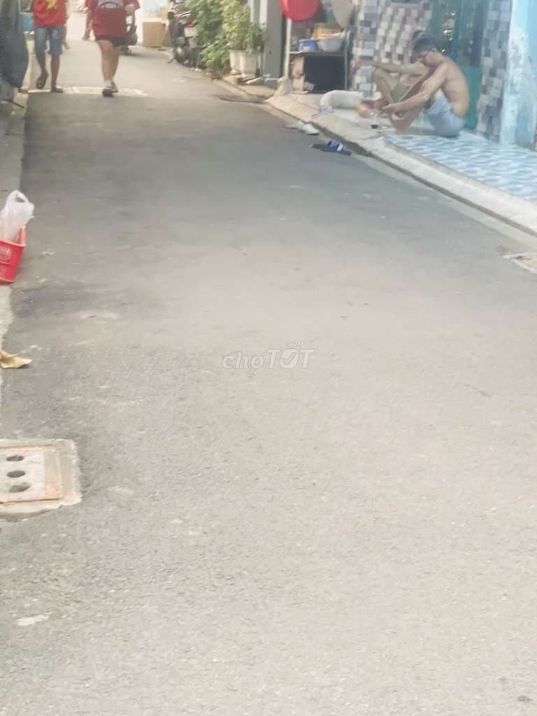 BÁN NHÀ Q12 - Ô TÔ ĐẬU CỬA - DT KHỦNG - GIÁ CỰC RẺ. DT : 5X15 S - Ảnh 2