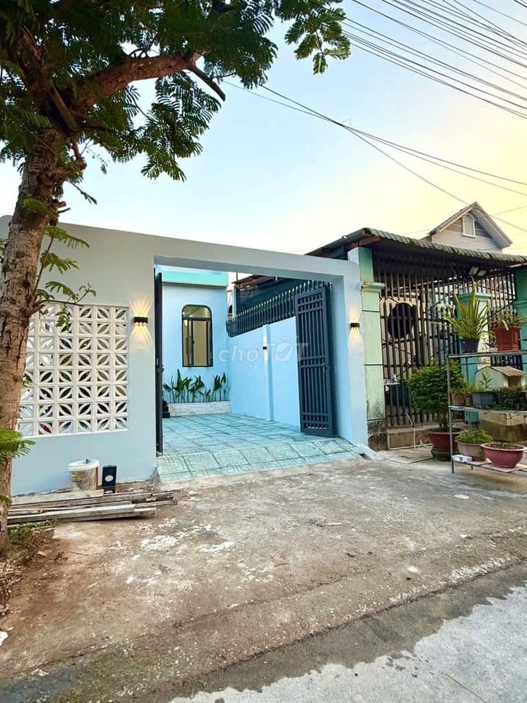 Thanh lý nhà cấp 4 giá rẻ 725tr ở tân kiên bình chánh