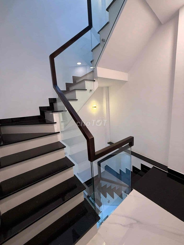 bán nhà 400 nguyễn trọng tuyển tân bình , 4 tầng 3pn 4wc giá 7ty9 - Ảnh 3