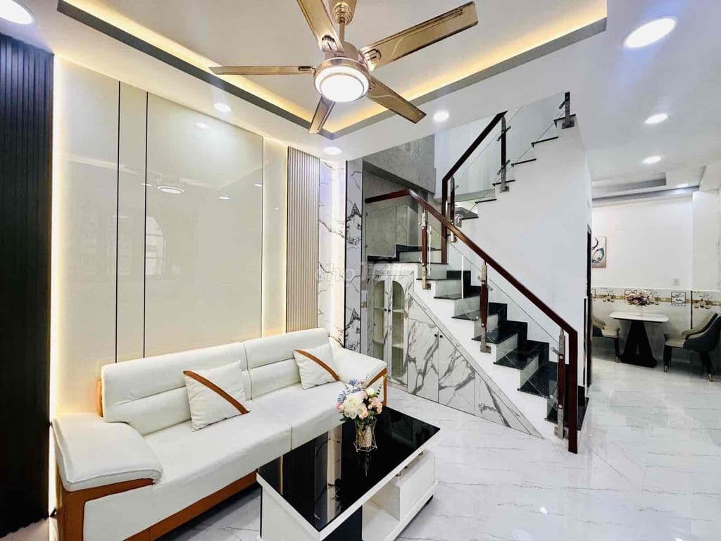 ĐỐI DIỆN UBND QUẬN - HẺM THÔNG - 2 TẦNG MỚI FULL NT - 36M2 - 4.18 TỶ T - Ảnh 3