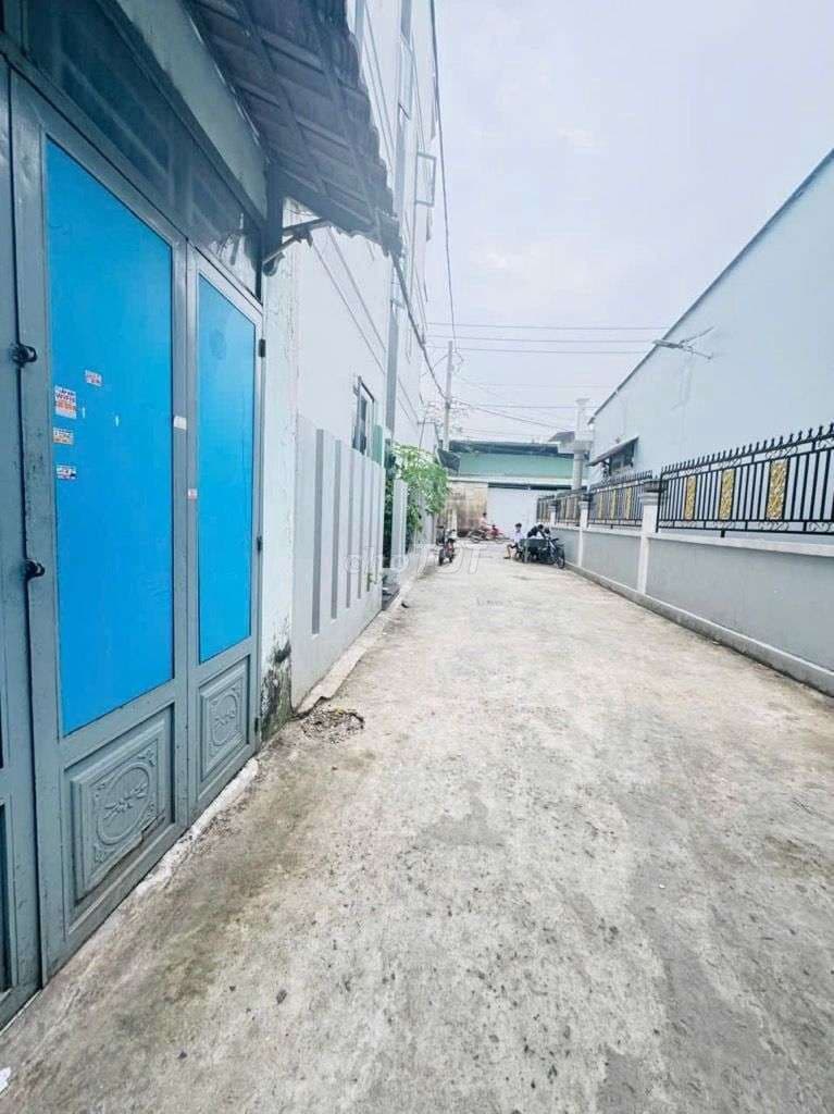 NHÀ LÊ VĂN KHƯƠNG, QUẬN 12. DT 48M2, HẺM XE HƠI. 3TẦNG, 3PN, 2WC. - Ảnh 2