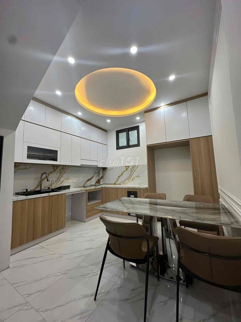 Giảm Đáy! Chính Kinh, gần phố, tiện ích bạt ngàn, 40m, 5T, 6PN, 8,2tỷ