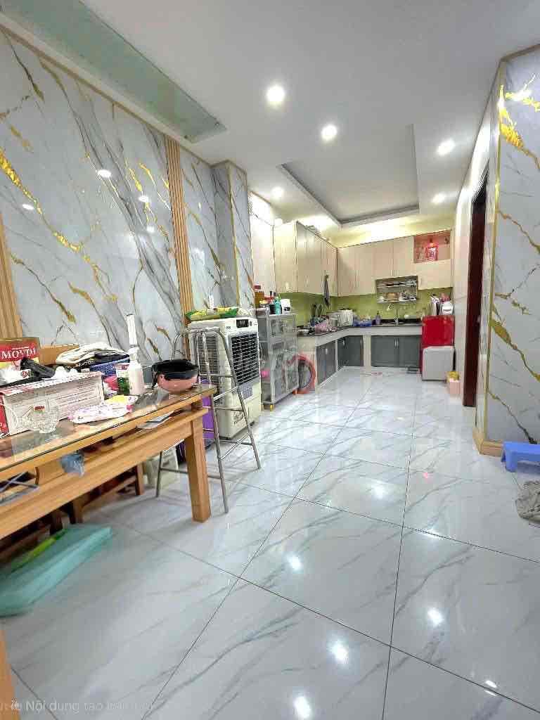 GẦN CHỢ PHẠM VĂN BẠCH, DT 4.3x12 NỞ HẬU, XE HƠI ĐỖ CỬA, NHỈNH 4Tỷ - Ảnh 3