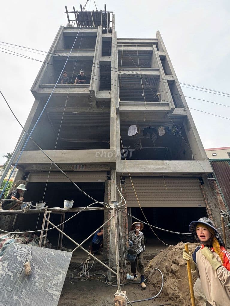 BÁN NHÀ LONG BIÊN 50M 6T NGÕ 6M XE TẢI RA VÀO, THANG MÁY- NỘI THẤT XỊN - Ảnh 2