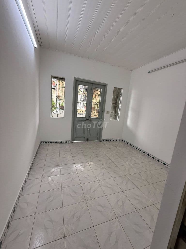 SIÊU PHẨM Ô TÔ ĐỖ TRƯỚC NHÀ - 20 M RA MP MINH KHAI - NGÕ THÔNG