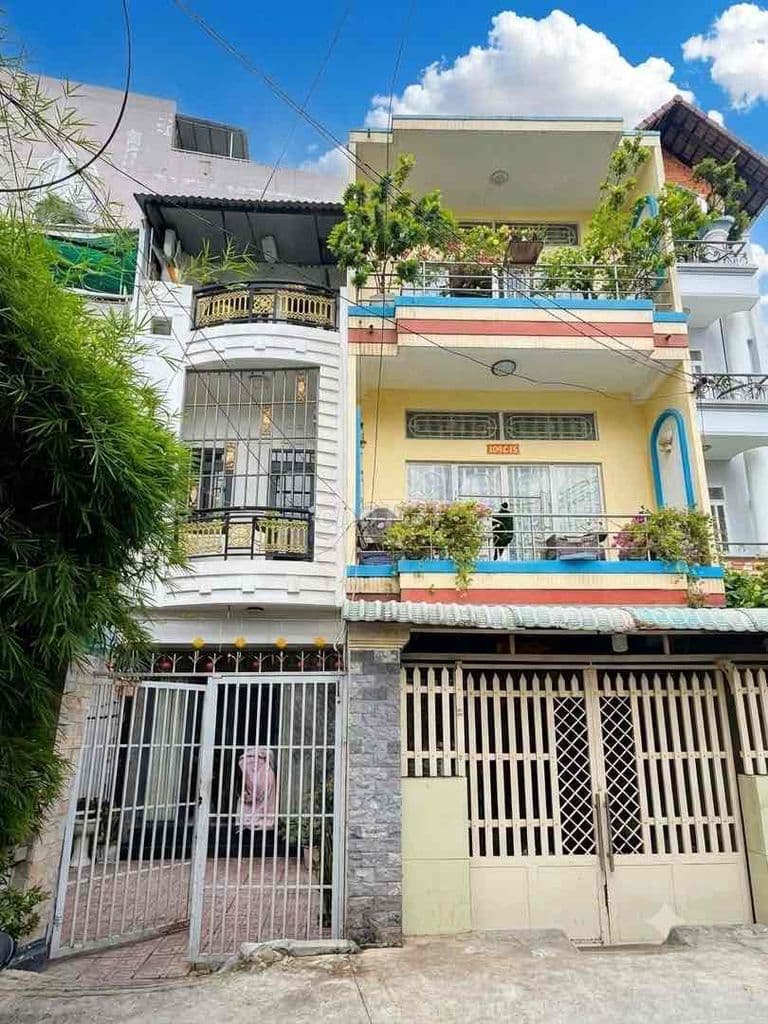 Quận 7 - 4 Tỷ 990 - 7 Chỗ Tới Nhà - Nhà 3 Tầng 46m² - 4PN - Ngay UBND