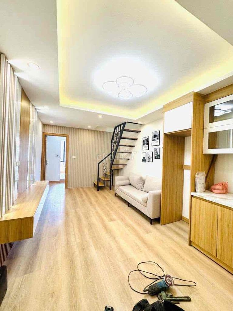 Siêu phẩm TT sổ hồng Quỳnh Mai 80m;4N;2VS, Oto chân cầu thang-Hơn 3tỷ