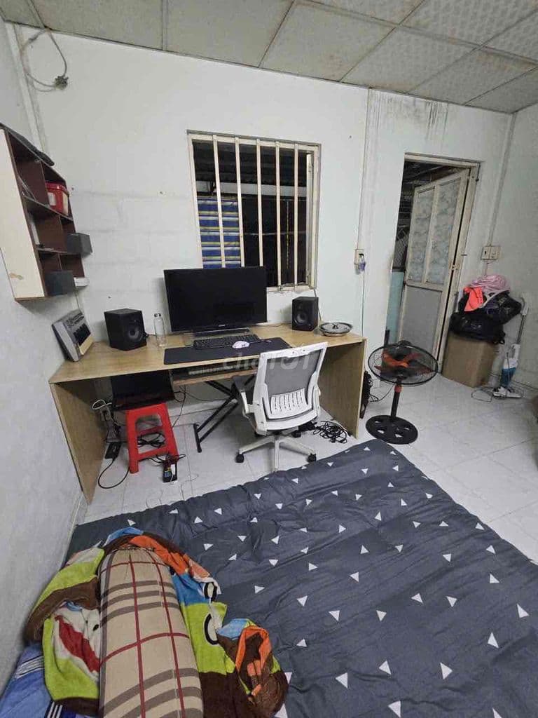 Tân Bình - P4 - Sát Sân Bay - 4 Tầng Đúc - Cách MT 10m - 20m2 - 3PN - Ảnh 2