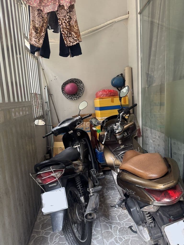 NHÀ 4x9m TRỆT LẦU CÒN MỚI, HẺM THOÁNG GẦN MẶT ĐƯỜNG ÂU CƠ - Ảnh 2