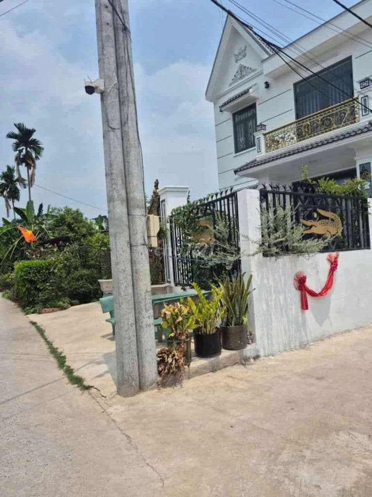 BÁN ĐẤT GẦN MẶT TIỀN HÀ DUY PHIÊN, GIÁP QUẬN 12, 137M2 FULL THỔ,GIÁ RẺ