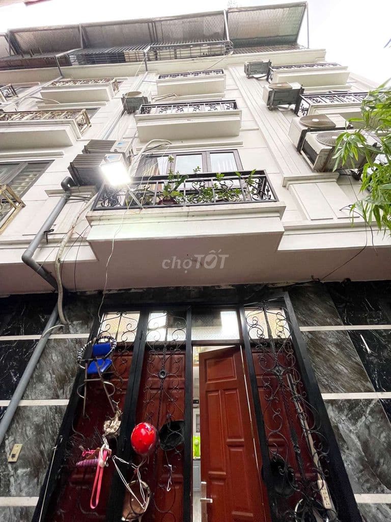 CHÍNH CHỦ BÁN NHÀ HOÀNG HOA THÁM giá như NHÀ Ở QUÊ 33m 6T chỉ hơn 7 TỶ