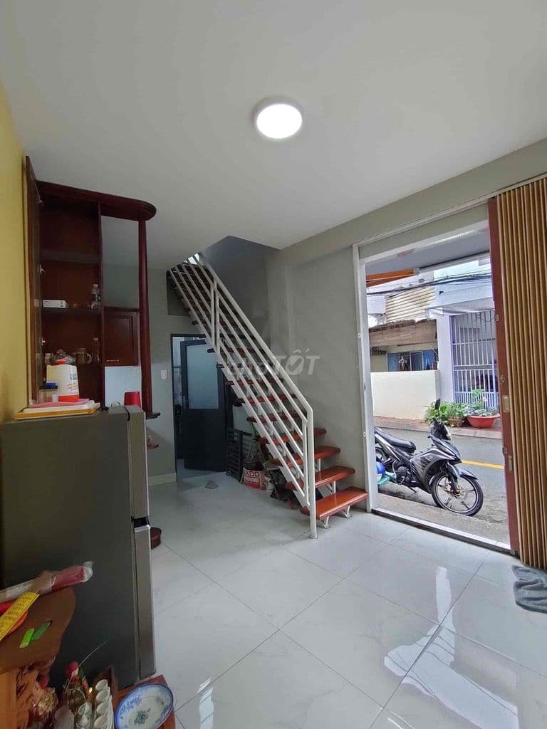 Bán nhà mặt tiền Kinh Doanh - Gần ngã tư Thủ Đức - Giá rẻ nhất quận 9 - Ảnh 3