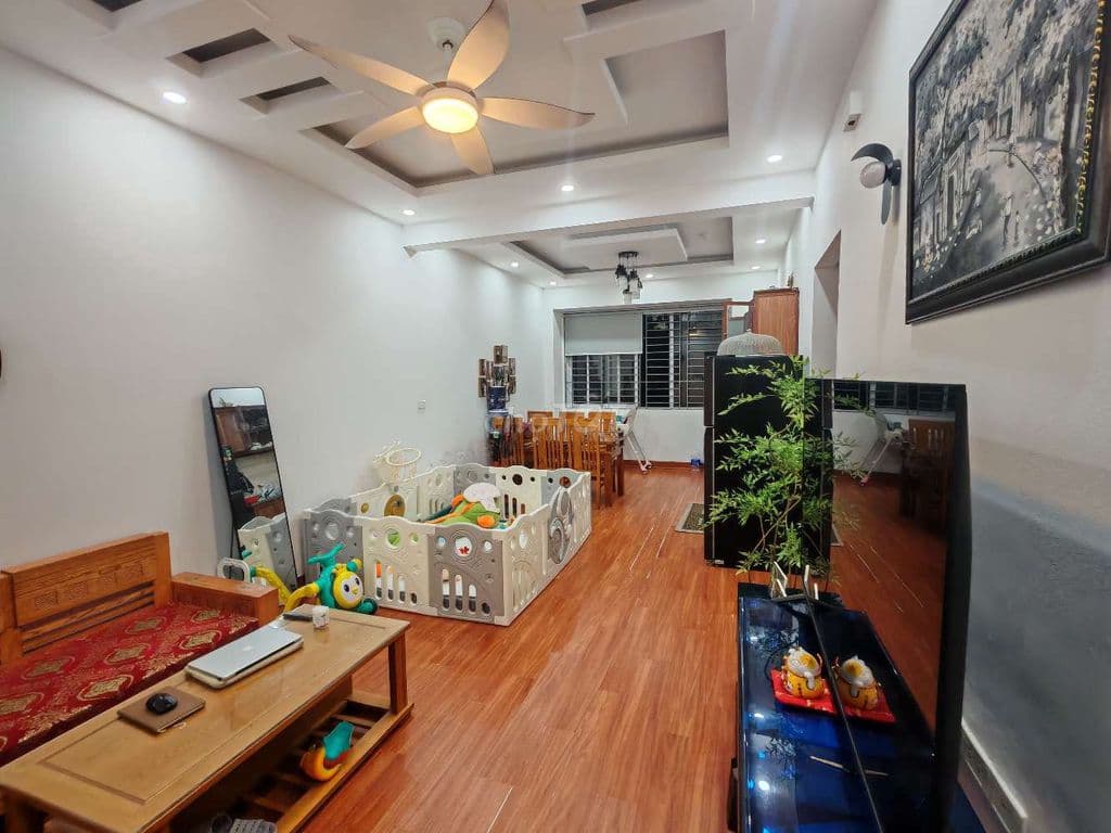 Nhà căn góc nguyên bản chưa sửa gì sạch & Giữ - Ảnh 2