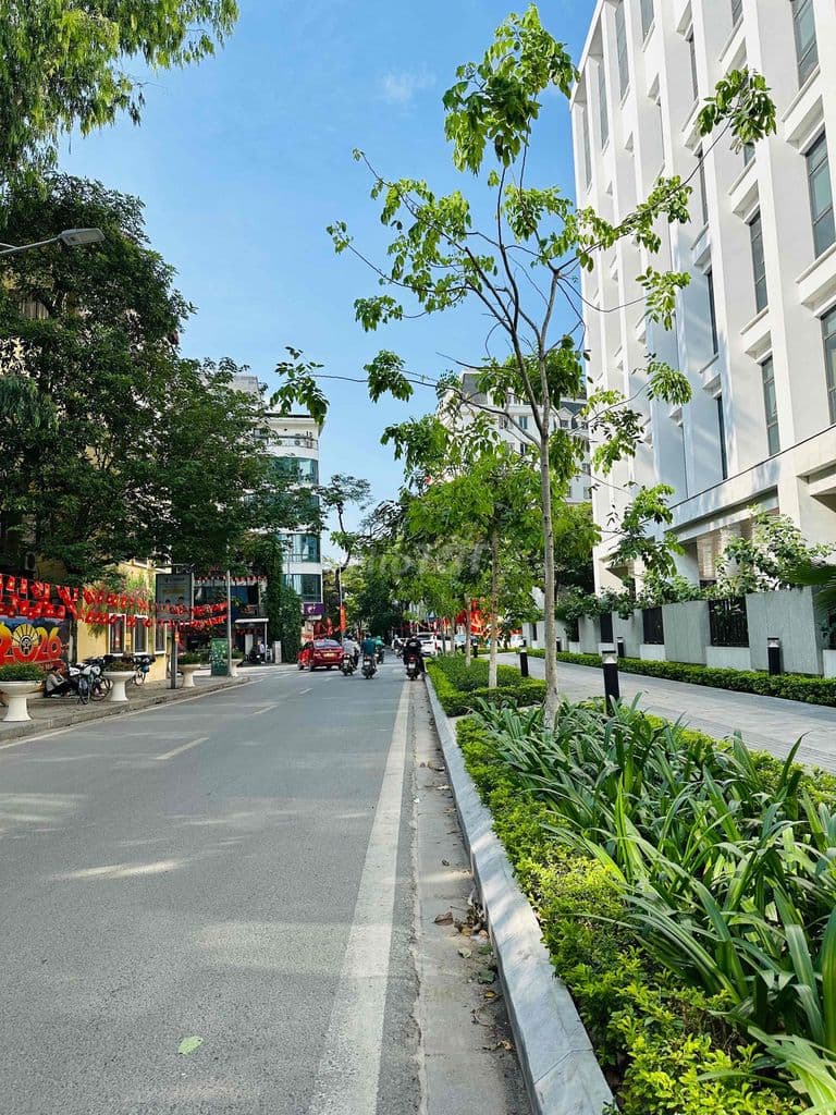 BÁN NHÀ P.NGUYỄN. Đ. CHIỂU Q.HBT-VÀI PHÚT ĐI BỘ SANG CV-DT 57m2-13.xtỷ