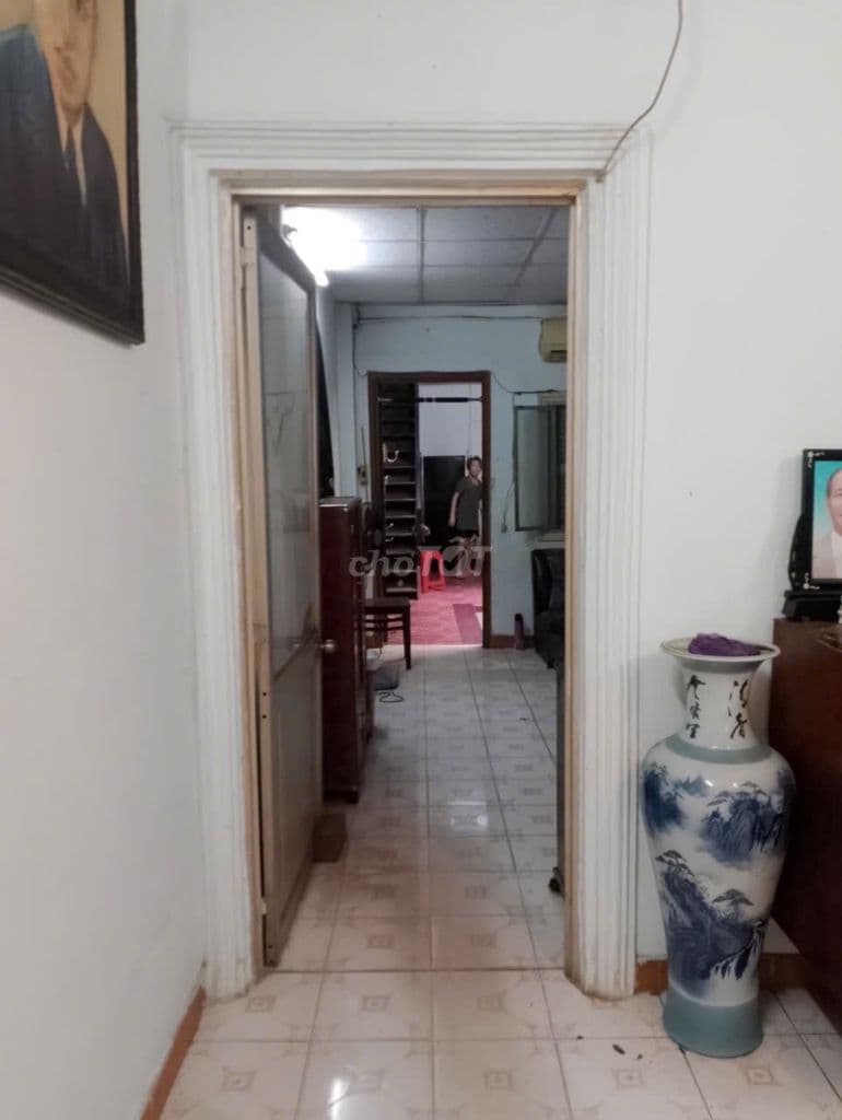 Nhà mặt tiền hẻm rộng - Ảnh 3