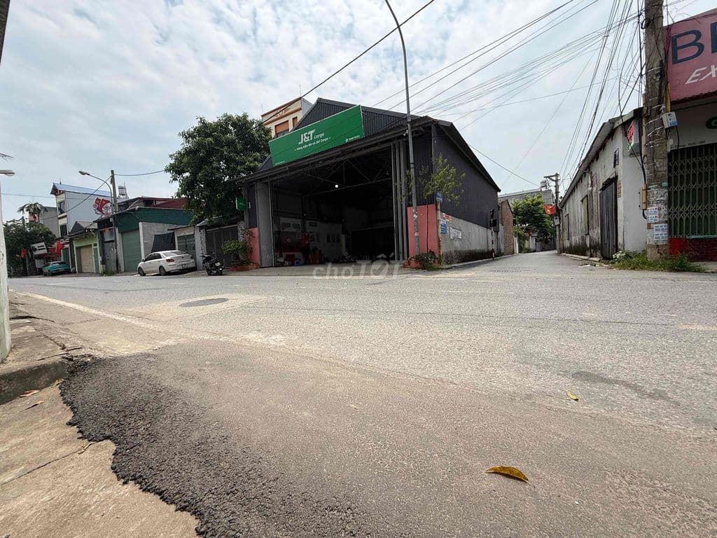 Cc gửi bán lô góc đất mặt đường kinh doanh Vân Nội
