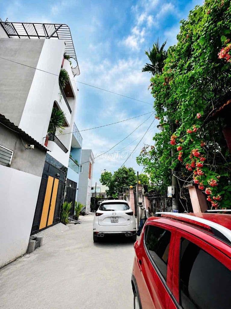 Nhà xây mới thiết kế cực đẹp Full NT Giá 5,850 tỷ - Ảnh 2