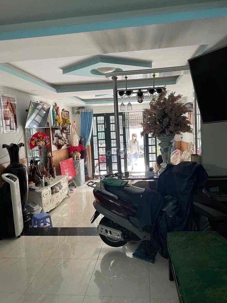 Bán Nhà HXH Thông CMT8 62m2 x 3 Tầng Chào 9.4 Tỷ TL