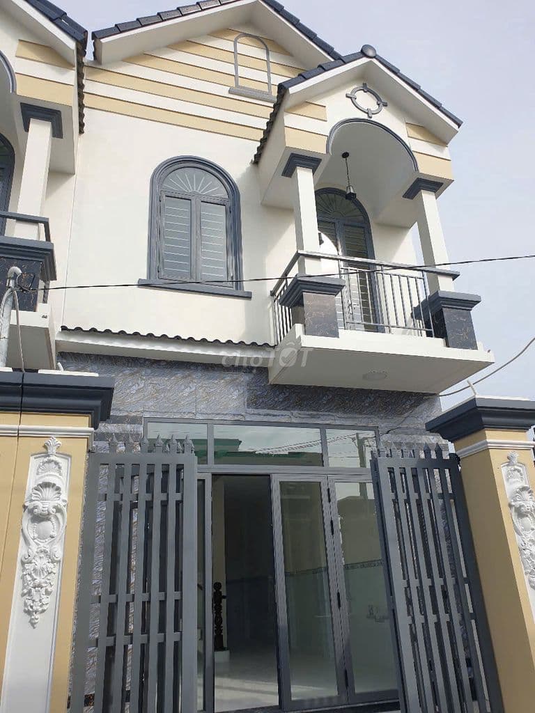 Nhà phố xinh 5x17m (3pn, 2wc) SHR đường xe hơi, gần ngã 3 Giồng H-Môn