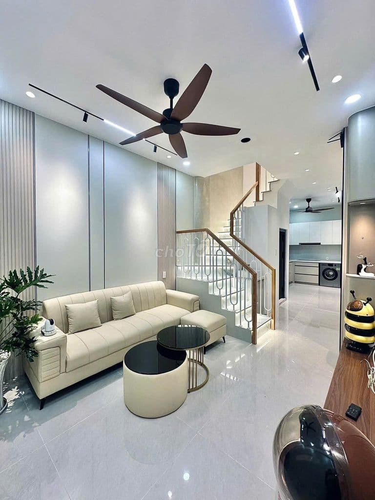 Đang Ngộp Trả Là Bán - Nhà 4mx12m-GIÁ MỚI 3 tỷ 790 triệu