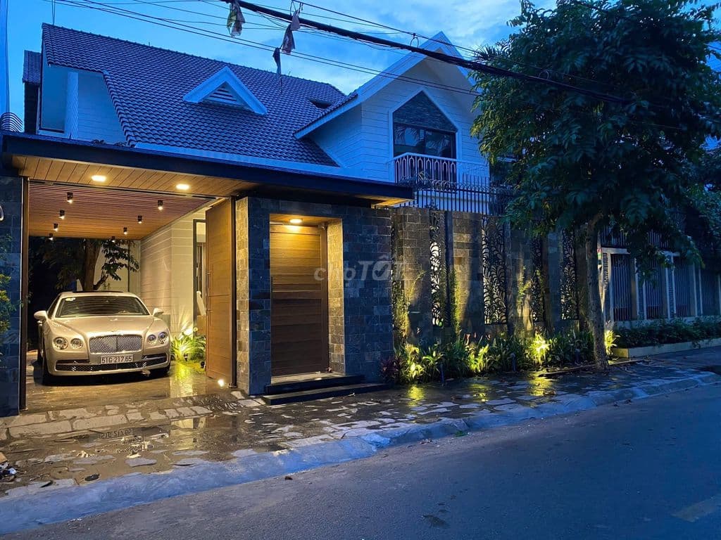 CHÍNH CHỦ BÁN BIỆT THỰ 347 LÊ VĂN THỌ 204M² - 32TỶ - FULL NỘI THẤT