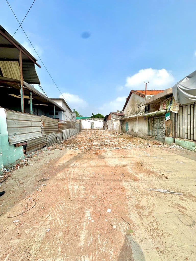 9 CHỦ BÁN NỀN ĐẤT MTKD SẦM UẤT - DIỆN TÍCH KHỦNG - GIÁP QUẬN 12