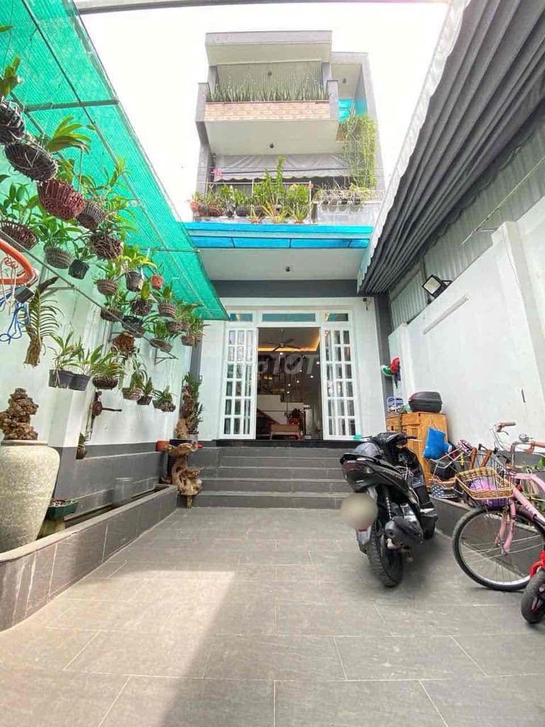 Bán Nhà 3 Lầu 105m2 Rẻ Nhất Khu Vực