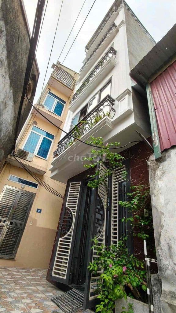 Bán nhà 5 tầng lô góc Nguyễn Đạo An, Phú Diễn