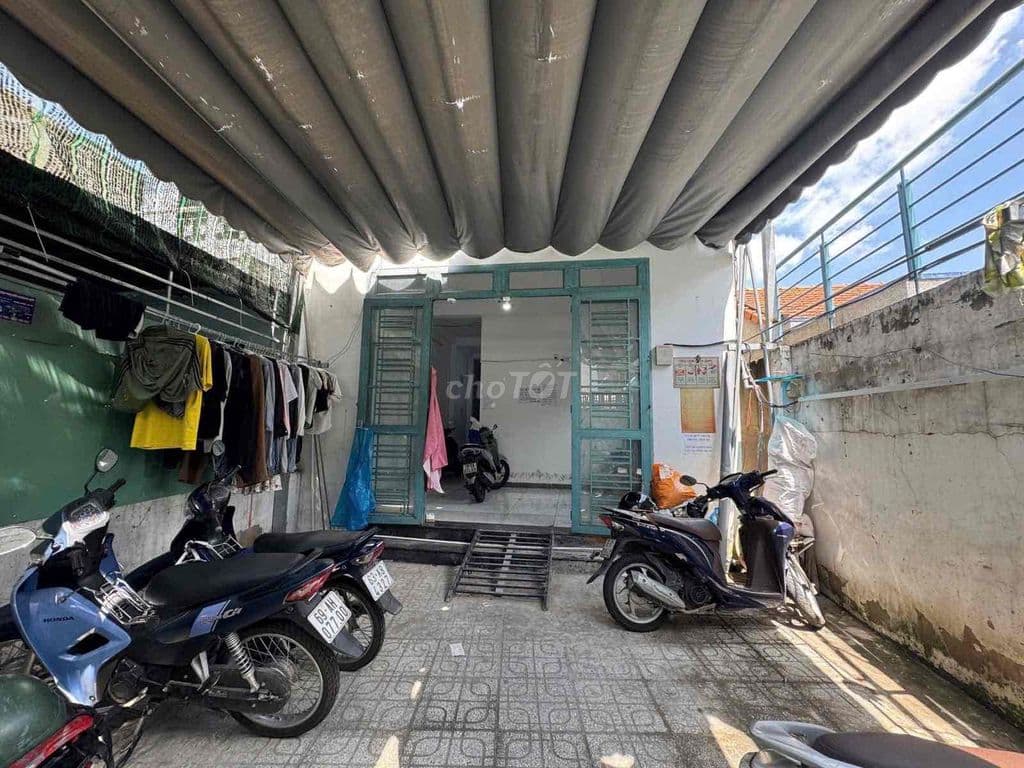 gà đẻ trứng vàng 5x22m sổ đẹp 15 pn mà chỉ 8.9 tỷ - Ảnh 3